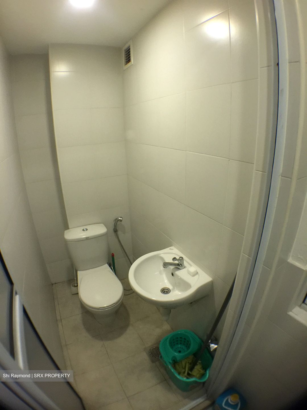 Mackenzie Regency (D9), Apartment #394747281